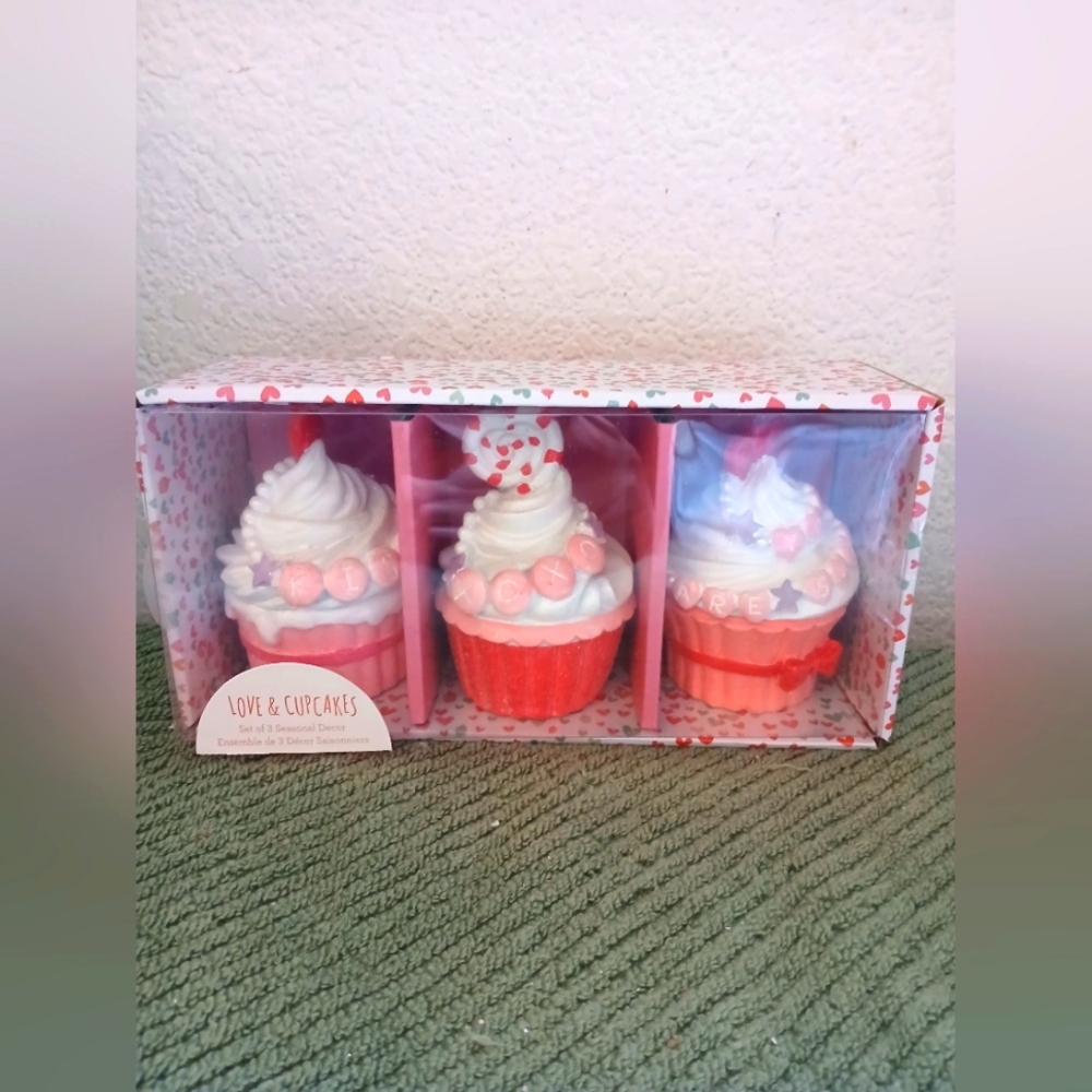 Pink Heart cupcakes